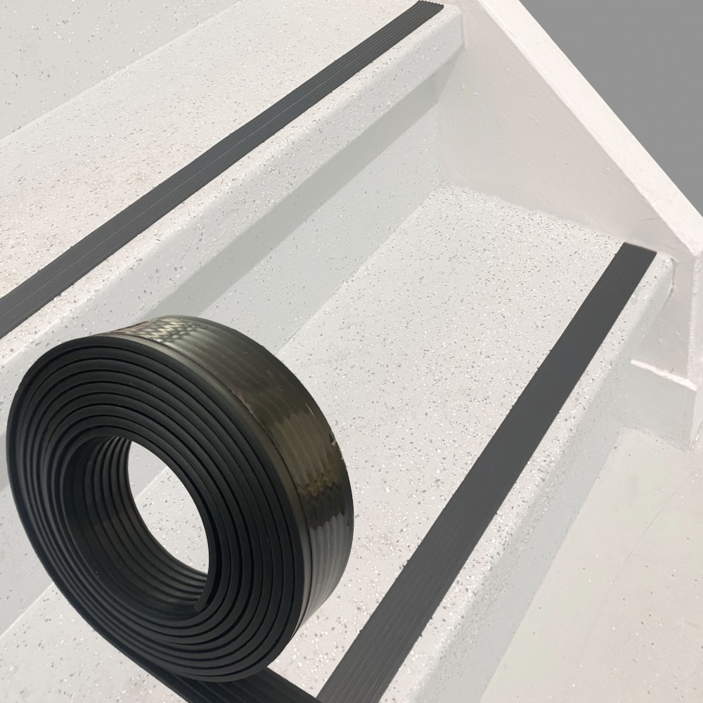 Graan Verdorren College Antislip rubber trap strip / tape zelfklevend | 28x2,5mm